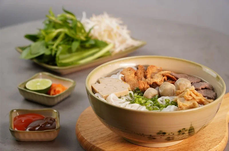 Cách Nấu Phở Chay Ngon Tại Nhà: Bí Quyết Cho Bát Phở Thơm Ngon, Thanh Đạm