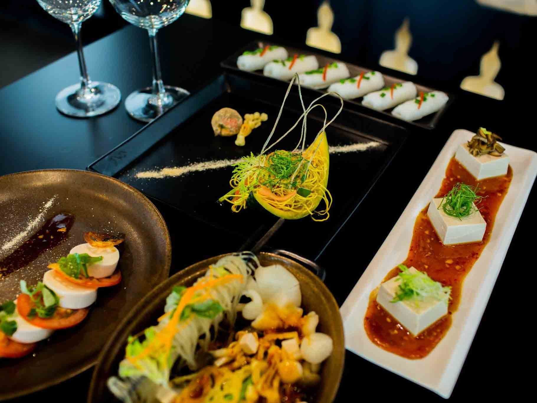 TOP 3 Thực Đơn Tiệc Cưới Chay Dễ Làm, Hấp Dẫn Nhất Hiện Nay