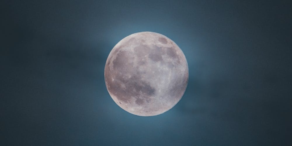 Tháng 7 âm lịch cô hồn - Bí quyết để an tâm và bình yên trong thời điểm đặc biệt này 3 thang 7 am lich co hon 68bae246b8366