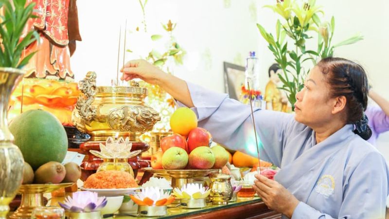 Mẫu Văn Khấn Cúng Ngày Rằm Tháng 09 Âm Lịch – Truyền Thống Đậm Đà và Ý Nghĩa Sâu Sắc