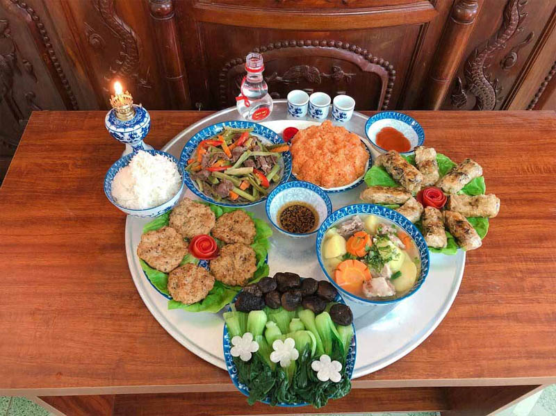 Văn khấn ngày rằm tháng 08 âm lịch - Bày tỏ lòng thành kính chuẩn xác